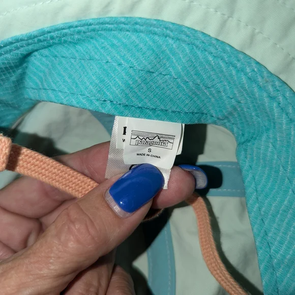 Patagonia Light Gray Bucket Hat - Picture 4 of 8